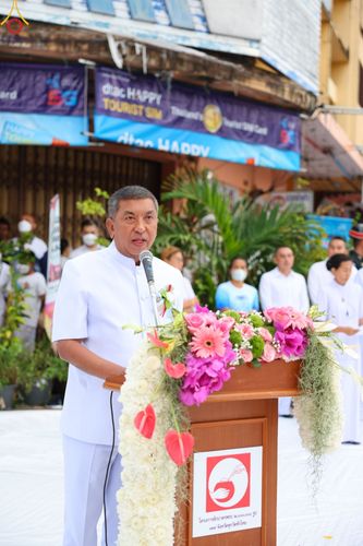 ภาพ No.85867:ตักบาตรพระนานาชาติ 10,000 รูป ใจกลางนครหาดใหญ่ จ.สงขลา วันอาทิตย์ที่ 20 สิงหาคม พ.ศ. 2566