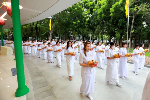 ภาพ No.141303:พิธีบรรพชาอุปสมบท โครงการอุปสมบทหมู่รุ่นผู้บริหาร รุ่นที่ 14 โครงการอุปสมบทหมู่ธรรมทายาท ระดับอุดมศึกษา รุ่นที่ 51 ภาคฤดูฝน ณ โบสถ์พระไตรปิฎก วัดพระธรรมกาย ในวันเสาร์ที่ 15 มิถุนายน พ.ศ. 2567