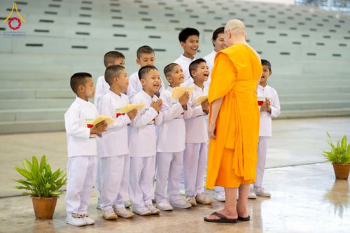 ภาพ No.237200:วันอาทิตย์ที่ 11 สิงหาคม พ.ศ. 2568 งานบุญวันอาทิตย์ พิธีจุดเทียนใจ ไฟนิรันด์ อนันตชัย ณ วัดพระธรรมกาย จ.ปทุมธานี