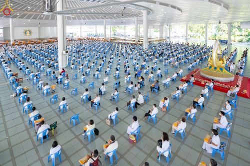 ภาพ No.104488:พิธีบุพเปตพลี ครั้งที่ 145 อุทิศบุญแด่หมู่ญาติที่ล่วงลับไปแล้ว และสืบทอดอายุพระพุทธศาสนา วันพุธที่ 27 ธันวาคม พ.ศ. 2566 (วันพระขึ้น 15 ค่ำ เดือน 12 ) ณ หอฉันคุณยายอาจารย์ฯ วัดพระธรรมกาย