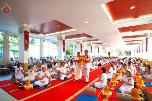 ภาพ No.171904:พิธีทอดกฐินสร้างพระเจดีย์ ประดิษสถานพระบรมสารีริกธาตุ ณ วัดกิ่วลม อ.ฮอด จ.เชียงใหม่ ในโครงการกฐินสามัคคีทั่วไทย 30,000 วัด บูชาธรรม 80 ปี หลวงพ่อธัมมชโย โดยคณะศิษยานุศิษย์วัดพระธรรมกาย วันที่ 26 ตุลาคม พ.ศ. 2567