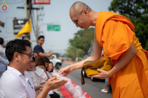 ภาพ No.119986:พิธีต้อนรับพระธรรมยาตรา ในโครงการธรรมยาตรา กตัญญูบูชา มหาปูชนียาจารย์ พระมงคลเทพมุนี(สด จนฺทสโร) พระผู้ปราบมาร อนุสรณ์สถาน 7 แห่ง ปีที่ 12 วันที่ 28 มกราคม พ.ศ. 2567 ณ วัดพระธรรมกาย จ.ปทุมธานี