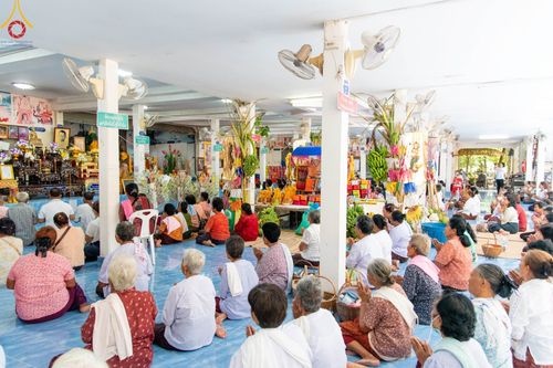 ภาพ No.92961:พิธีทอดกฐินสามัคคีทั่วไทย 5,000 วัด โดยคณะศิษยานุศิษย์วัดพระธรรมกาย น้อมบูชาธรรม 79 ปี หลวงพ่อธัมมชโย ณ วัดทรงศิรินาวาส จ.บุรีรัมย์ วันที่ 8 พฤศจิกายน พ.ศ.2566