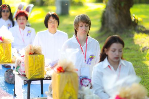 ภาพ No.103273:พิธีตักบาตรพระธรรมทายาท 1,000 รูป ณ มหาเจดีย์บุโรพุทโธ ประเทศอินโดนีเซีย ในวันที่ 20 ธันวาคม พ.ศ. 2566