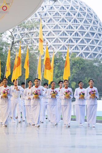 ภาพ No.199639:โครงการอุปสมบทหมู่บูชาธรรม 116 ปี คุณยายอาจารย์มหารัตนอุบาสิกาจันทร์ ขนนกยูง โครงการอุปสมบทหมู่ธรรมทายาท ระดับอุดมศึกษา รุ่นที่ 51 ภาคฤดูหนาว  ณ โบสถ์พระไตรปิฏก วัดพระธรรมกาย จ.ปทุมธานี  วันที่ 11 มกราคม พ.ศ. 2568 โดยมีพระครูปลัดรัตนวีรวัฒน์ เจ้าอาวาสวัด