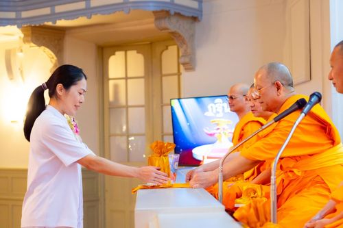 ภาพ No.92646:พิธีทอดกฐินวัดพระธรรมกายนอร์ธสวีเดน เพื่อปฏิสังขรณ์ ซ่อมแซมประตูและหน้าต่าง วันเสาร์ที่ 4 พฤศจิกายน พ.ศ. 2566 ณ เมือง แยฟเล่ ประเทศสวีเดน