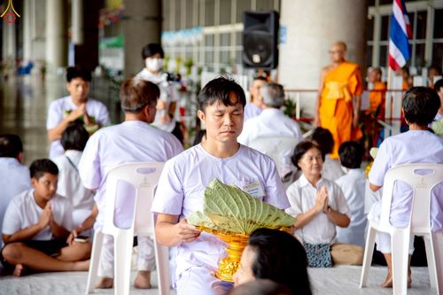 ภาพ No.230747:วันที่ 28 มิถุนายน พ.ศ. 2568 พิธีตัดปอยผมและปลงผม โครงการบวชพระนานาชาติ AEC & WAB รุ่นที่ 9 ณ วิหารคด 2 วัดพระธรรมกาย