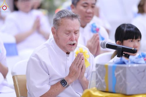 ภาพ No.100379:พิธีทอดกฐินบรมจักรพรรดิ ณ วัดพระธรรมกายเท็กซัส รัฐเท็กซัส สหรัฐอเมริกา วันอาทิตย์ที่ 12 พฤศจิกายน พ.ศ. 2566