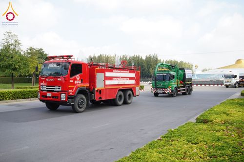 ภาพ No.159628:ฟื้นฟูเชียงราย! ปทุมธานีส่งเครื่องจักรกลสาธารณภัยลงพื้นที่อุทกภัยเร่งช่วยเหลือประชาชน วันที่ 29 กันยายน พ.ศ. 2567 ณ ลานจอดรถ P2 วัดพระธรรมกาย อ.คลองหลวง จ.ปทุมธานี