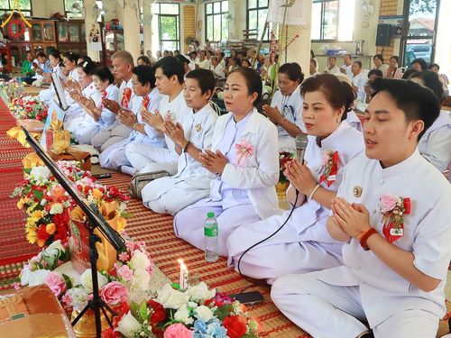 ภาพ No.169041:พิธีทอดกฐิน ณ วัดสว่างโพนตาล จ.อุดรธานี ในโครงการกฐินสามัคคีทั่วไทย 30,000 วัด บูชาธรรม 80 ปี หลวงพ่อธัมมชโย โดยคณะศิษยานุศิษย์วัดพระธรรมกาย วันที่ 24 ตุลาคม พ.ศ. 2567