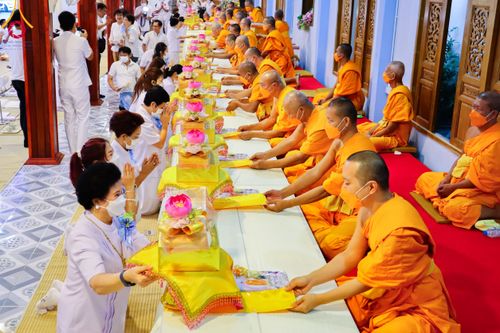 ภาพ No.114449:พิธีถวายภัตตาหารเป็นสังฆทาน แด่คณะพระธรรมยาตรา ปีที่ 12 วันที่ 18 มกราคม พ.ศ. 2567 ณ วัดโบสถ์(บน) บางคูเวียง จ.นนทบุรี