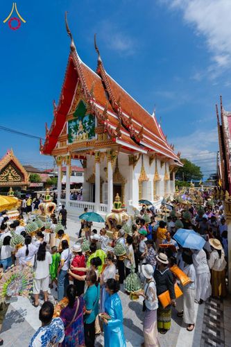 ภาพ No.183568:พิธีทอดกฐิน ณ วัดใหม่สำราญ(เกาะล้าน) อ.บางละมุง จ.ชลบุรี ในโครงการทอดกฐินสามัคคีทั่วไทย 30,000 วัด บูชาธรรม 80 ปี หลวงพ่อธัมมชโย โดยคณะศิษยานุศิษย์วัดพระธรรมกาย วันที่ 28 ตุลาคม พ.ศ. 2567