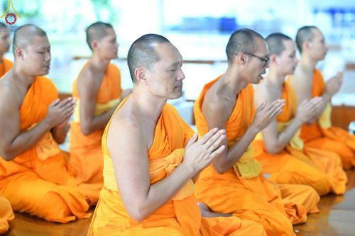 ภาพ No.168652:พิธีถวายภัตตาหารเมนูสวรรค์ ณ หอฉันคุณยายอาจารย์ วัดพระธรรมกาย ในวันเสาร์ที่ 9 พฤศจิกายน พ.ศ. 2567