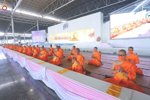 ภาพ No.102363:พิธีถวายอุปกรณ์ทำความสะอาด ณ บ้านแก้วเรือนทองคุณยายอาจารย์ฯ วัดพระธรรมกาย วันเสาร์ที่ 16 ธันวาคม พ.ศ. 2566