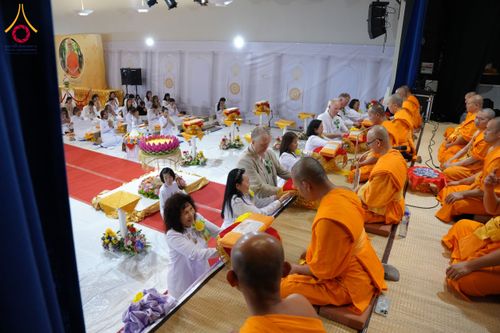 ภาพ No.169015:พิธีทอดกฐินสามัคคี ประจำปี 2567 บูชาธรรม 80 ปี หลวงพ่อธัมมชโย ณ วัดพระธรรมกายเอกเกอร์ซุน ประเทศนอร์เวย์ วันอาทิตย์ที่ 27 ตุลาคม พ.ศ. 2567