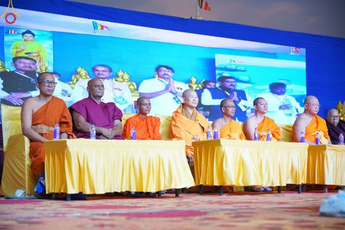 ภาพ No.212810:วันอาทิตย์ที่ 23 มีนาคม พ.ศ. 2568 ❖ คณะสงฆ์นานาชาติส่งมอบพระประธาน 108 องค์ ทั่วอินเดียรำลึกชาตกาล 134 ปี ดร.อัมเบดการ์