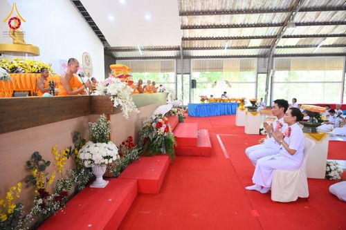 ภาพ No.183531:พิธีทอดกฐิน ณ ศูนย์อบรมเยาวชนอุตรดิตถ์ ในโครงการทอดกฐินสามัคคีทั่วไทย 30,000 วัด บูชาธรรม 80 ปี หลวงพ่อธัมมชโย โดยคณะศิษยานุศิษย์วัดพระธรรมกาย วันที่ 27 ตุลาคม พ.ศ. 2567