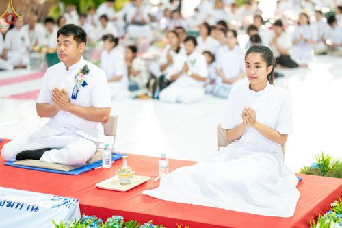 ภาพ No.145702:พิธีตักบาตรฉลองพระใหม่ รุ่นเข้าพรรษา ณ วิหารคด วัดพระธรรมกาย วันเสาร์ที่ 20 กรกฎาคม พ.ศ. 2567