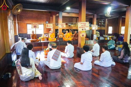 ภาพ No.98201:พิธีทอดกฐินสมทบวัดกัลยาณมิตร วัดป่าพระทัมเทพวง สปป.ลาว หลวงปู่สุวันคำ จันทสาโร วันที่ 23 พฤศจิกายน พ.ศ. 2566