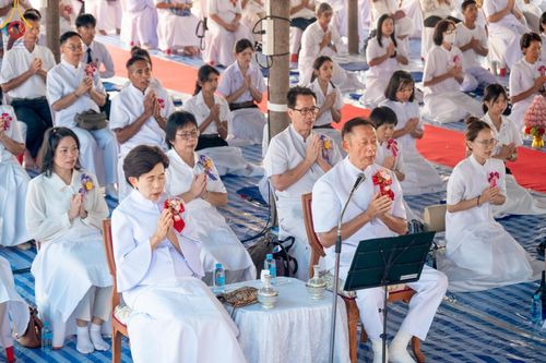 ภาพ No.144380:3 Bigboon 1.พิธีทอดผ้าป่าสถาปนาสังฆรัตนะปทุมเจดีย์ 2.พิธีประดิษฐานดอกบัวอนันต์นิรันดร์กาล 3.พิธีถวายมหาสังฆทานแด่คณะสงฆ์ทุกวัดในจังหวัดปัตตานี ณ ศูนย์อบรมเยาวชนจังหวัดปัตตานี วันอาทิตย์ที่ 14 กรกฎาคม พ.ศ. 2567