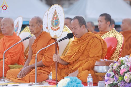 ภาพ No.311171:วันเสาร์ที่ 28 กุมภาพันธ์ พ.ศ. 2569 พิธีตักบาตรพระมหากุศล 11,250 รูป เฉลิมฉลอง 1,250 ปีศรีธรรมราชเจดีย์ สู่มรดกโลก ณ ถนนราชดำเนิน บริเวณหน้าวัดพระมหาธาตุวรมหาวิหาร อ.เมือง จ.นครศรีธรรมราช