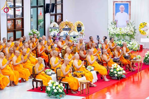 ภาพ No.314549:วันศุกร์ที่ 20 มีนาคม พ.ศ. 2569 พิธีบำเพ็ญกุศล คุณพ่อณรงค์ จินตมากุล โยมบิดา พระครูปลัดรัตนวีรวัฒน์ (รังสฤษดิ์ อิทฺธิจินตโก) ที่ปรึกษาเจ้าคณะจังหวัดปทุมธานี เจ้าอาวาสวัดพระธรรมกาย  ณ ห้องปลูกศรัทธา 2 วัดพระธรรมกาย ปทุมธานี