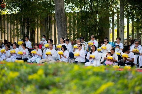 ภาพ No.287429:วันที่ 3 มกราคม พ.ศ. 2569 พิธีต้อนรับพระธรรมยาตรา ในโครงการธรรมยาตรา กตัญญูบูชา มหาปูชนียาจารย์ พระมงคลเทพมุนี(สด จนฺทสโร) พระผู้ปราบมาร อนุสรณ์สถาน 7 แห่ง ปีที่ 14 ณ อนุสรณ์สถานมหาวิหารพระมงคลเทพมุนี (โลตัสแลนด์) อ.สองพี่น้อง จ.สุพรรณบุรี