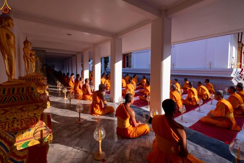 ภาพ No.293905:วันที่ 14 มกราคม พ.ศ. 2569 พิธีจุดประทีปถวายเป็นพุทธบูชา และบูชาธรรมมหาปูชนียาจารย์  ณ วัดสองพี่น้อง ต.ต้นตาล อ.สองพี่น้อง จ.สุพรรณบุรี ในโครงการธรรมยาตรา กตัญญูบูชา มหาปูชนียาจารย์ พระมงคลเทพมุนี(สด จนฺทสโร) พระผู้ปราบมาร อนุสรณ์สถาน 7 แห่ง ปีที่ 14