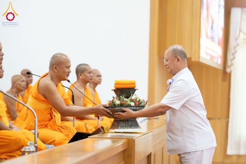 ภาพ No.164421:กฐินครบรอบ 11 ปี สถาปนาหมู่บ้านบรรลุธรรม ศูนย์ปฏิบัติธรรมนครราชสีมา วันอาทิตย์ที่ 20 ตุลาคม พ.ศ. 2567