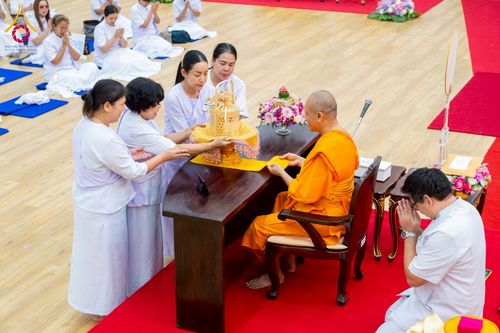 ภาพ No.224264:วันที่ 3-5 พฤษภาคม พ.ศ. 2568  กิจวัตร-กิจกรรมโครงการปฏิบัติธรรมอบรมศีลธรรม “บวชอุบาสิกาแก้ว” ถวายเป็นพระราชกุศล แด่พระบาทสมเด็จพระเจ้าอยู่หัว เนื่องในโอกาสมหามงคล “วันฉัตรมงคล” ณ วัดพระธรรมกาย อ.คลองหลวง จ.ปทุมธานี