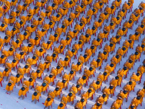 ภาพ No.112751:พิธีตักบาตรพระธรรมยาตราฯ ณ วัดสองพี่น้อง จ.สุพรรณบุรี วันที่ 15 มกราคม พ.ศ. 2567