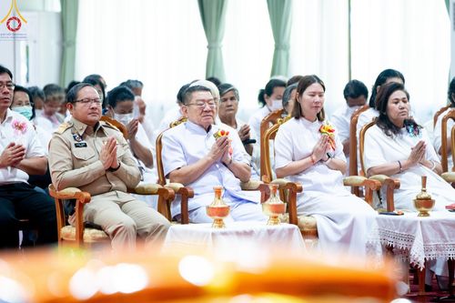 ภาพ No.199187:พิธีทอดผ้าป่าทำนุบำรุงศาสนสถาน ณ วัดไร่ขิง ตำบลไร่ขิง อำเภอสามพราน จังหวัดนครปฐม ในโครงการธรรมยาตรา กตัญญูบูชา มหาปูชนียาจารย์ พระมงคลเทพมุนี(สด จนฺทสโร) พระผู้ปราบมาร อนุสรณ์สถาน 7 แห่ง ปีที่ 13 วันที่ 21 มกราคม พ.ศ. 2568