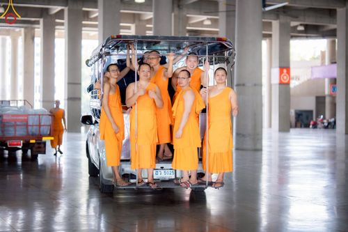 ภาพ No.220627:วันที่ 22 - 25 เมษายน พ.ศ. 2568 การต้อนรับพักค้างพระสังฆาธิการ และการเก็บงานพักค้าง เพื่องานวันคุ้มครองโลก ณ วัดพระธรรมกาย