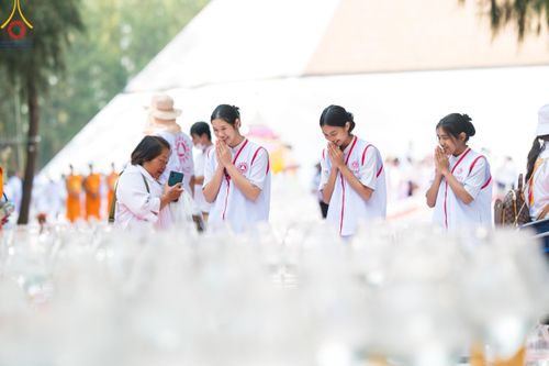 ภาพ No.107695:V.4 ทุ่มใจ การเตรียมงาน เก็บงาน การรับบุญของเจ้าหน้าที่หน่วยงานต่างๆ เพื่อโครงการธรรมยาตรา กตัญญูบูชามหาปูชนียาจารย์ พระมงคลเทพมุนี (สด จนฺทสโร) พระผู้ปราบมาร อนุสรณ์สถาน 7 แห่ง ปีที่ 12 ระหว่างวันที่ 2 - 31 มกราคม พ.ศ.2567