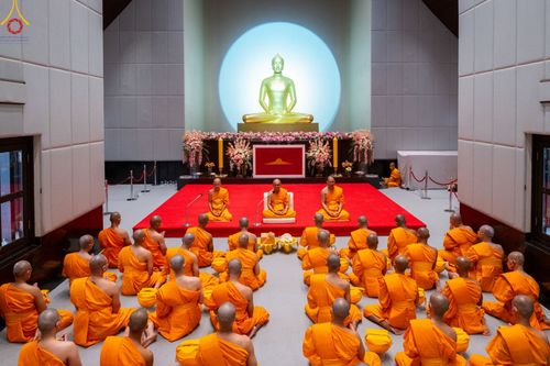 ภาพ No.84259:พิธีขอบรรพชา , พิธีขอสรณคมน์และศีล ,  พิธีรับบาตร , พิธีอุปสมบท ในโครงการบรรพชาอุปสมบทหมู่ธรรมทายาทรุ่นเข้าพรรษา และโครงการบรรพชาสามเณรโรงเรียนนานาชาติ รุ่นที่ 12 ณ โบสถ์พระไตรปิฎก วัดพระธรรมกาย วันที่ 22 กรกฎาคม พ.ศ. 2566