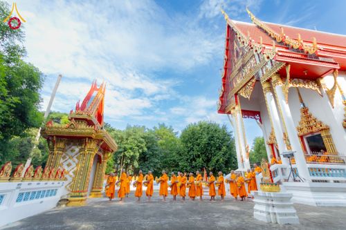 ภาพ No.231840:วันเสาร์ ที่ 5 กรกฎาคม พ.ศ. 2568 พิธีบรรพชา อุปสมบท โครงการอุปสมบท บูชาธรรมมหาปูชนียาจารย์ รุ่นเข้าพรรษา ณ วัดเกาะแก้วประชานุรักษ์ อ.วังทอง  จ.พิษณุโลก