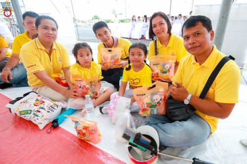 ภาพ No.146493:มหาสังฆทานถวายเป็นพุทธบูชาครั้งยิ่งใหญ่ โครงการทำบุญตักบาตร เพื่อถวายเป็นพระราชกุศล เนื่องในโอกาสมหามงคลเฉลิมพระชนมพรรษา พระบาทสมเด็จพระเจ้าอยู่ห้วฯ ทรงเจริญพระชนมพรรษา 6 รอบ 72 พรรษา