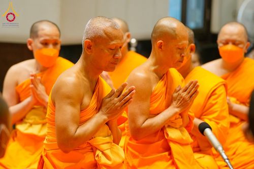 ภาพ No.62162:พิธีอุปสมบทในโครงการอุปสมบทหมู่ บูชาธรรมหลวงพ่อธัมมชโย พ.ศ.2567 ณ อุโบสถ วัดพระธรรมกาย จ.ปทุมธานี วันที่ 13-15 เมษายน พ.ศ. 2567