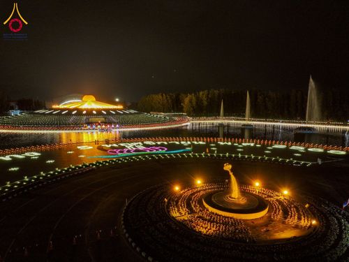 ภาพ No.266348:วันพุธที่ 5 พฤศจิกายน พ.ศ. 2568 (วันพระ ขึ้น 15 ค่ำ เดือน 12) พิธีลอยกระทงธรรม  ณ สระมหาเศรษฐีทะเลบุญ มหาวิหารพระมงคลเทพมุนี วัดพระธรรมกาย จ.ปทุมธานี