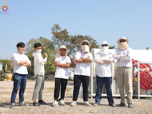 ภาพ No.204069:V.52 สารพัดV สารพัดดี ที่วัดสองพี่น้อง ในโครงการธรรมยาตรา กตัญญูบูชา มหาปูชนียาจารย์ พระมงคลเทพมุนี(สด จนฺทสโร) พระผู้ปราบมาร อนุสรณ์สถาน 7 แห่ง ปีที่ 13 ระหว่างวันที่ 2-31 มกราคม พ.ศ. 2568