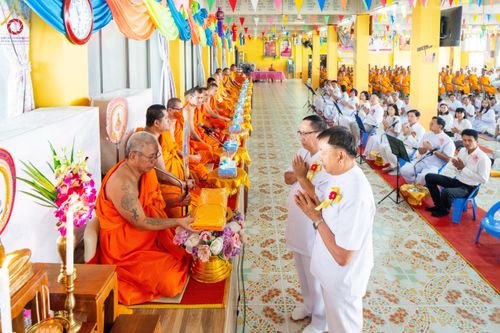 ภาพ No.192181:พิธีทอดผ้าป่าทำนุบำรุงศาสนสถาน ณ วัดนราภิรมย์ ตำบลนราภิรมย์ อำเภอบางเลน จังหวัดนครปฐม ในโครงการธรรมยาตรา กตัญญูบูชา มหาปูชนียาจารย์ พระมงคลเทพมุนี(สด จนฺทสโร) พระผู้ปราบมาร อนุสรณ์สถาน 7 แห่ง ปีที่ 13 วันที่ 9 มกราคม พ.ศ. 2568