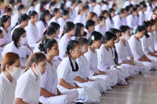 ภาพ No.123069:พิธีตักบาตร และพิธีบูชาข้าวพระ ในวันอาทิตย์ต้นเดือนที่ 4 กุมภาพันธ์ พ.ศ. 2567 ณ วัดพระธรรมกาย จ.ปทุมธานี