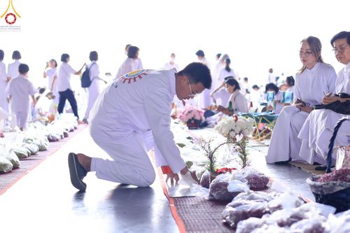 ภาพ No.121396:V.21 ลุยต่อ การเตรียมงาน เก็บงาน การรับบุญของเจ้าหน้าที่หน่วยงานต่างๆ เพื่อโครงการธรรมยาตรา กตัญญูบูชามหาปูชนียาจารย์ พระมงคลเทพมุนี (สด จนฺทสโร) พระผู้ปราบมาร อนุสรณ์สถาน 7 แห่ง ปีที่ 12 ระหว่างวันที่ 2 - 31 มกราคม พ.ศ.2567