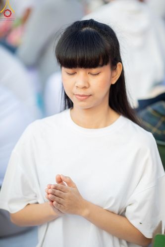 ภาพ No.193007:พิธีตักบาตรพระธรรมยาตรา ณ อนุสรณ์สถานคลองบางนางแท่น อ.สามพราน จ.นครปฐม ในโครงการธรรมยาตรา กตัญญูบูชา มหาปูชนียาจารย์ พระมงคลเทพมุนี(สด จนฺทสโร) พระผู้ปราบมาร อนุสรณ์สถาน 7 แห่ง ปีที่ 13 วันที่ 11 มกราคม พ.ศ.2568