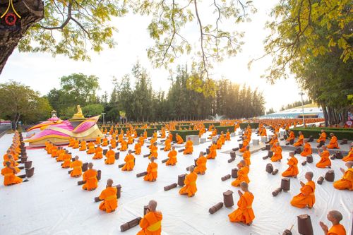 ภาพ No.186975:พระธรรมยาตราปฏิบัติธรรม และถ่ายภาพหมู่ประวัติศาสตร์ ปีที่ 13 ณ ลานทิศตะวันออก มหาวิหารพระมงคลเทพมุนี วัดพระธรรมกาย จ.ปทุมธานี วันเสาร์ที่ 28 ธันวาคม พ.ศ. 2567