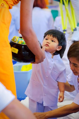 ภาพ No.227920:วันอาทิตย์ที่ 1 มิถุนายน พ.ศ. 2568 พิธีตักบาตร , พิธีบูชาข้าวพระ ณ วัดพระธรรมกาย จ.ปทุมธานี