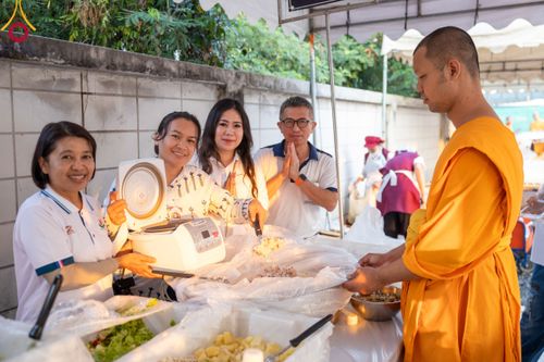 ภาพ No.116332:พิธีถวายภัตตาหารเป็นสังฆทาน แด่คณะพระธรรมยาตรา ปีที่ 12 วันที่ 21 มกราคม พ.ศ. 2567 ณ วัดโบสถ์(บน) บางคูเวียง จ.นนทบุรี