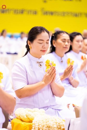 ภาพ No.160019:พิธีปฎิบัติธรรม , พิธีสักการะพระมงคลเทพมุนี (สด จนฺทสโร) พระผู้ปราบมาร ณ สภาธรรมกายสากล วัดพระธรรมกาย วันพฤหัสบดีที่ 10 ตุลาคม พ.ศ. 2567