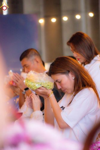 ภาพ No.120363:พิธีต้อนรับพระธรรมยาตรา ในโครงการธรรมยาตรา กตัญญูบูชา มหาปูชนียาจารย์ พระมงคลเทพมุนี(สด จนฺทสโร) พระผู้ปราบมาร อนุสรณ์สถาน 7 แห่ง ปีที่ 12 วันที่ 28 มกราคม พ.ศ. 2567 ณ วัดพระธรรมกาย จ.ปทุมธานี (ชุดที่ 2)