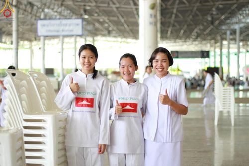 ภาพ No.134624:V.35 เพื่อบุญต้นเดือน การรับบุญของเจ้าหน้าที่หน่วยงานต่างๆ เพื่องานบุญวันอาทิตย์ต้นเดือน ณ วัดพระธรรมกาย วันที่ 7 เมษายน พ.ศ. 2567